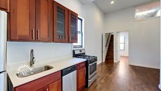 886 Franklin Ave #2R - Photo 1 of 1