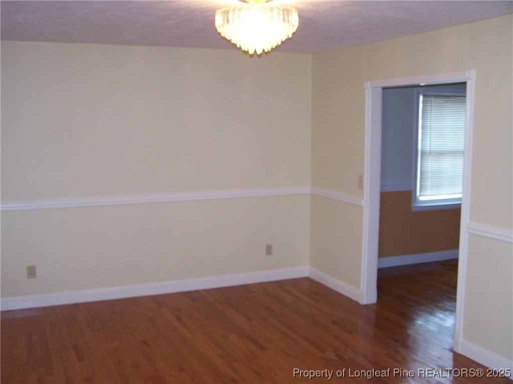 7719 Temperance Drive - Photo 4 of 32