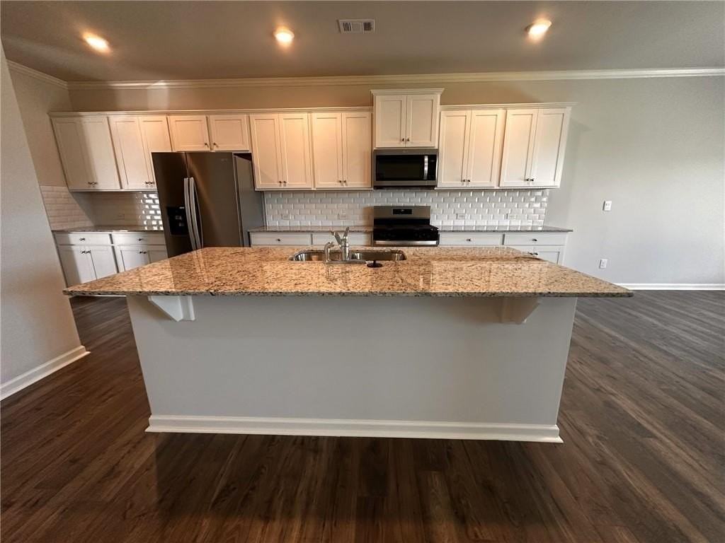 140 140 Landsdowne Way - Photo 4 of 5