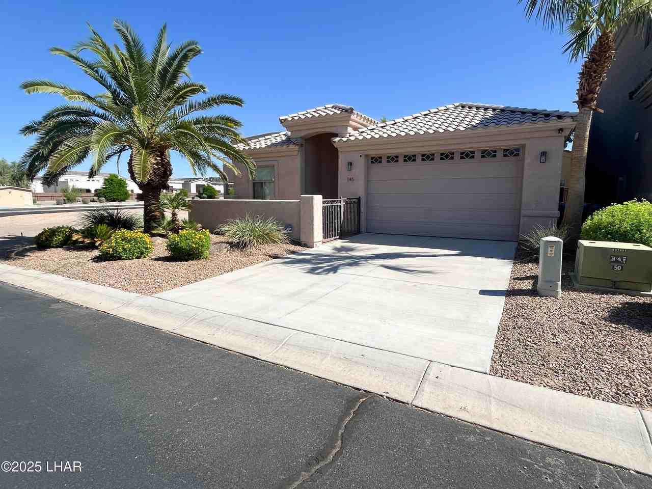 745 Malibu Dr - Photo 2 of 23