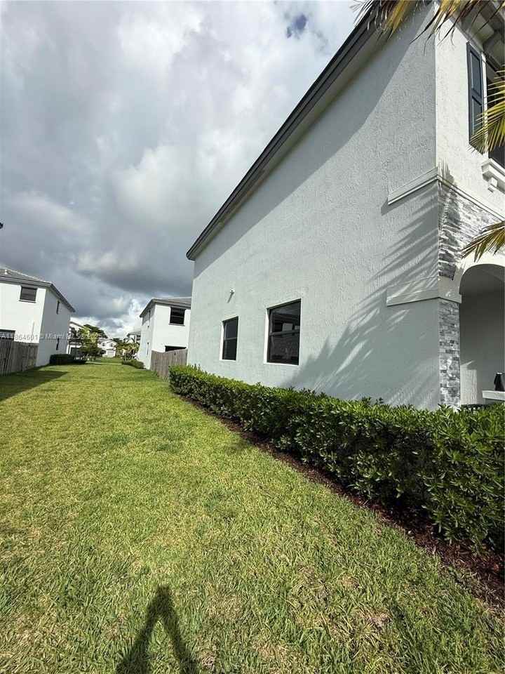 28532 Sw 133rd Path - Photo 6 of 18