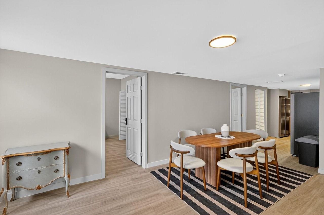 Nw 41st St - Photo 4 of 12