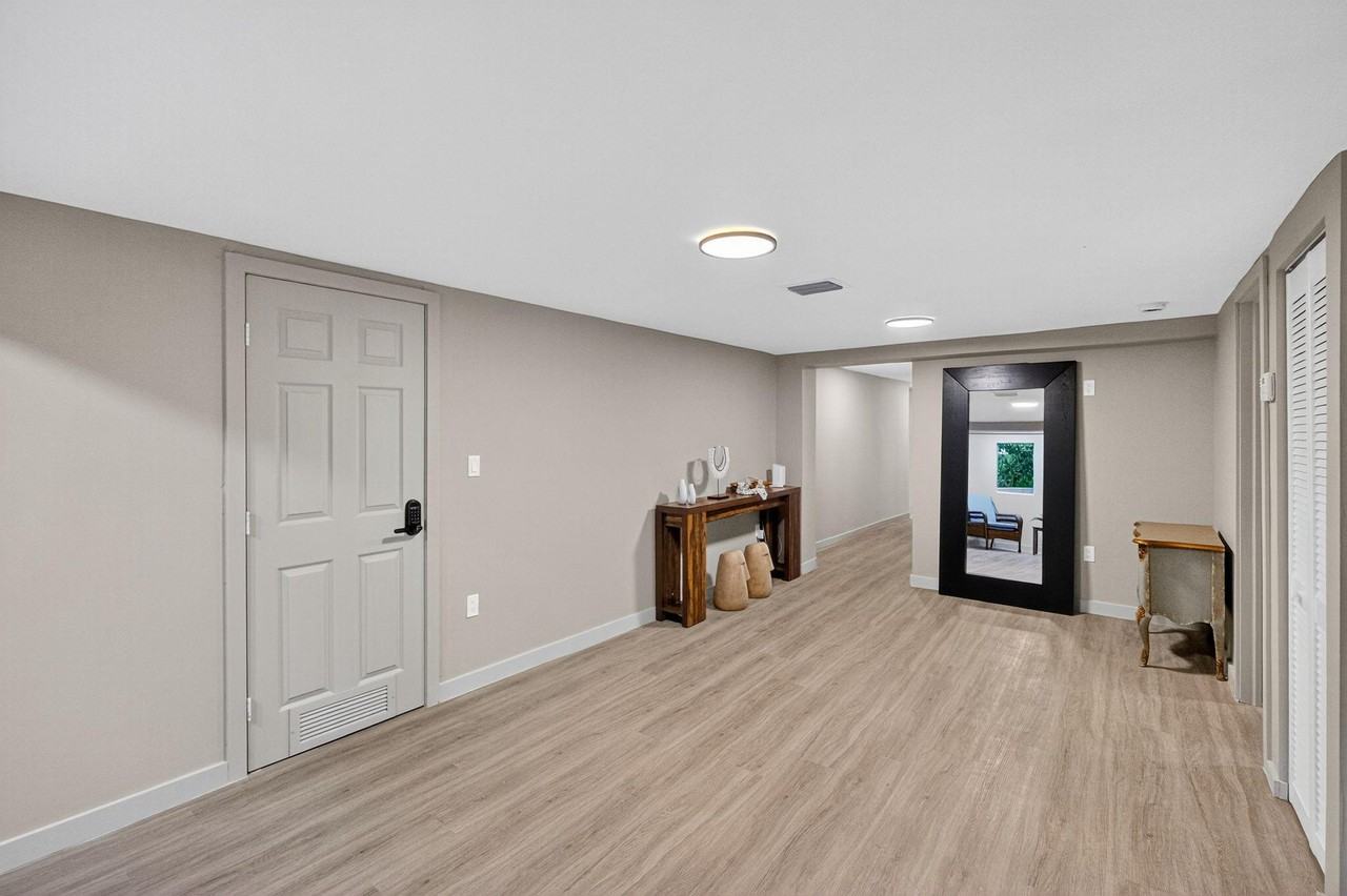 Nw 41st St - Photo 7 of 12