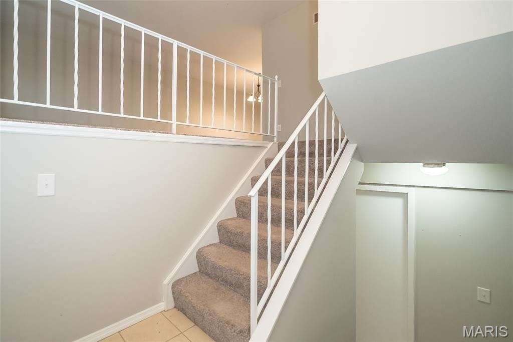 335 Parma Dr - Photo 5 of 32