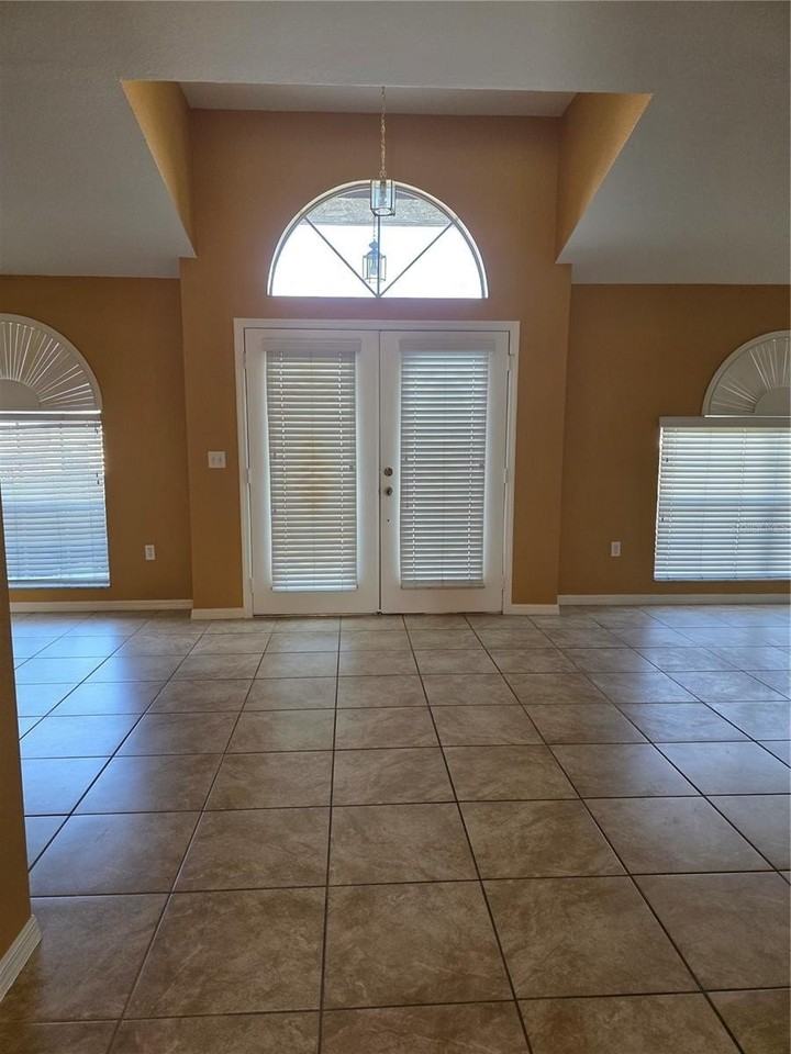 4532 Great Blue Heron Dr - Photo 5 of 33