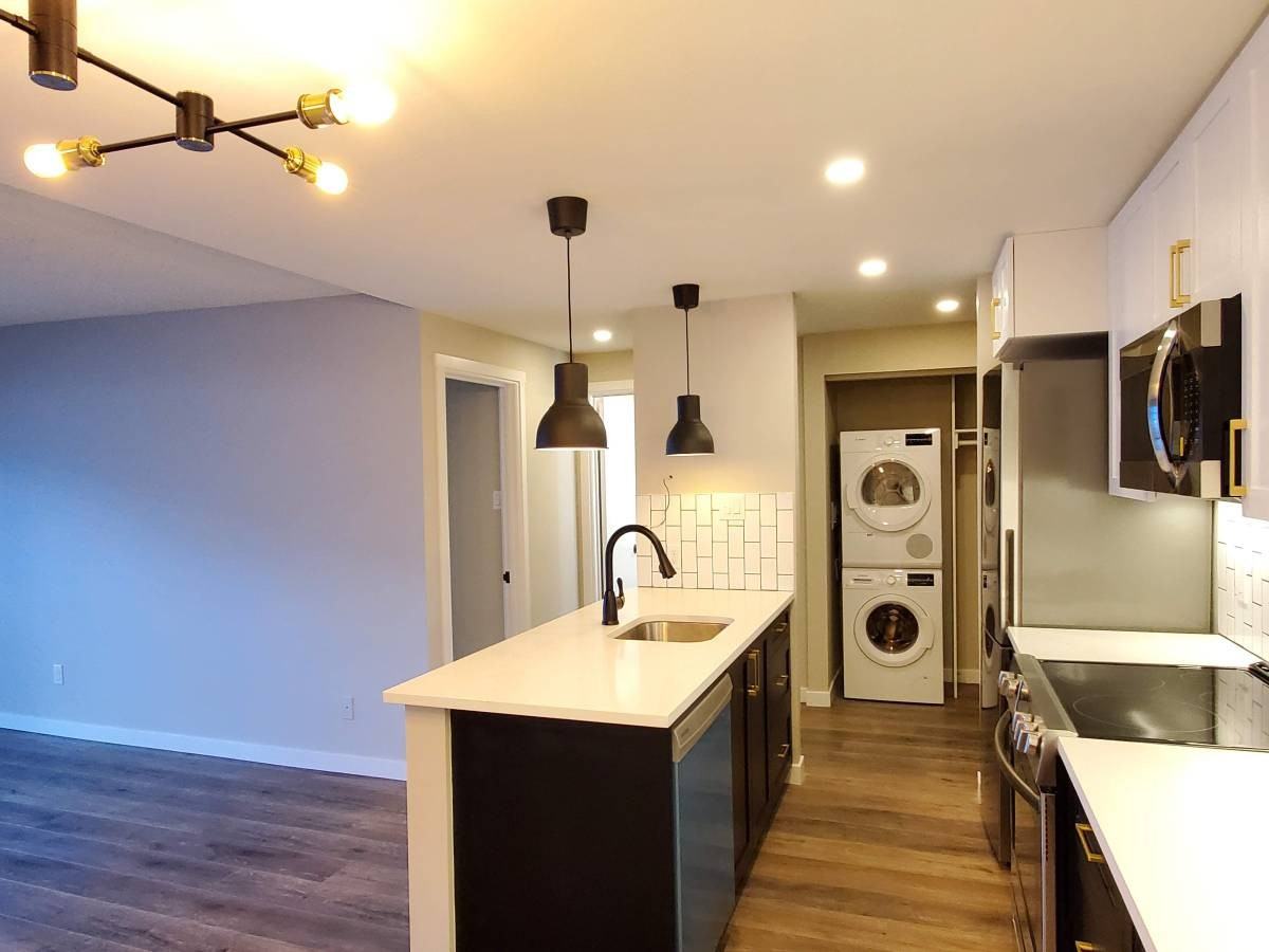 121 West 21st Street #206