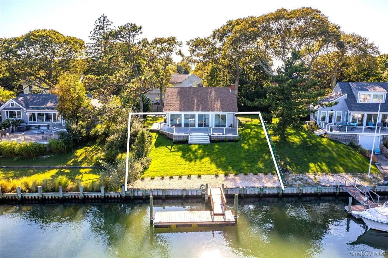 2435 Cedar Lane - Photo 3 of 48