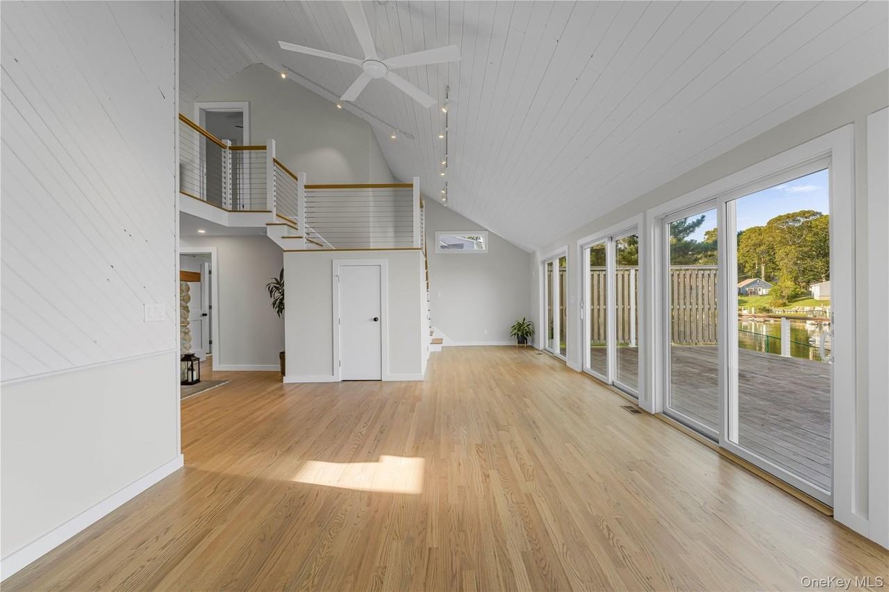 2435 Cedar Lane - Photo 6 of 48