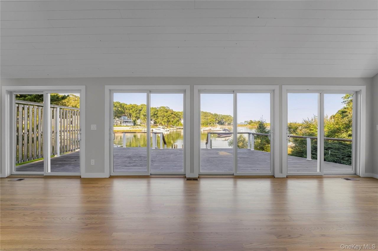 2435 Cedar Lane - Photo 7 of 48