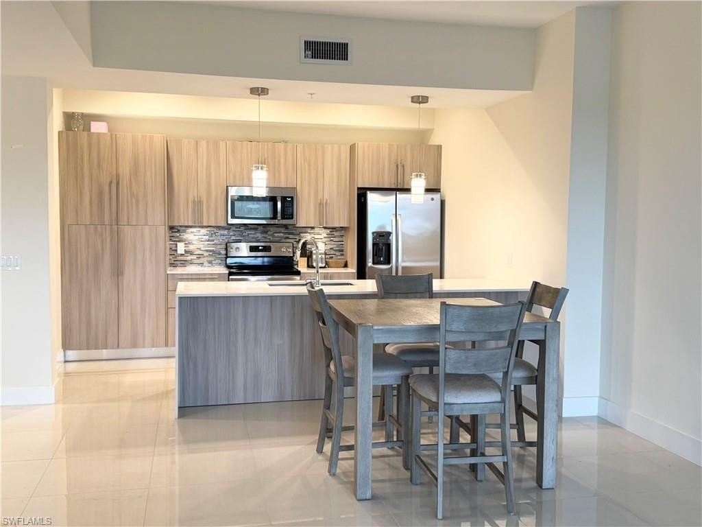 15901 Royal Pointe Lane #405 - Photo 2 of 18