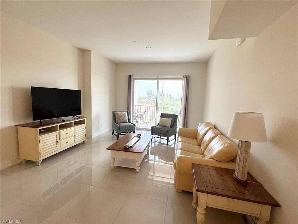 15901 Royal Pointe Lane #405 - Photo 6 of 18