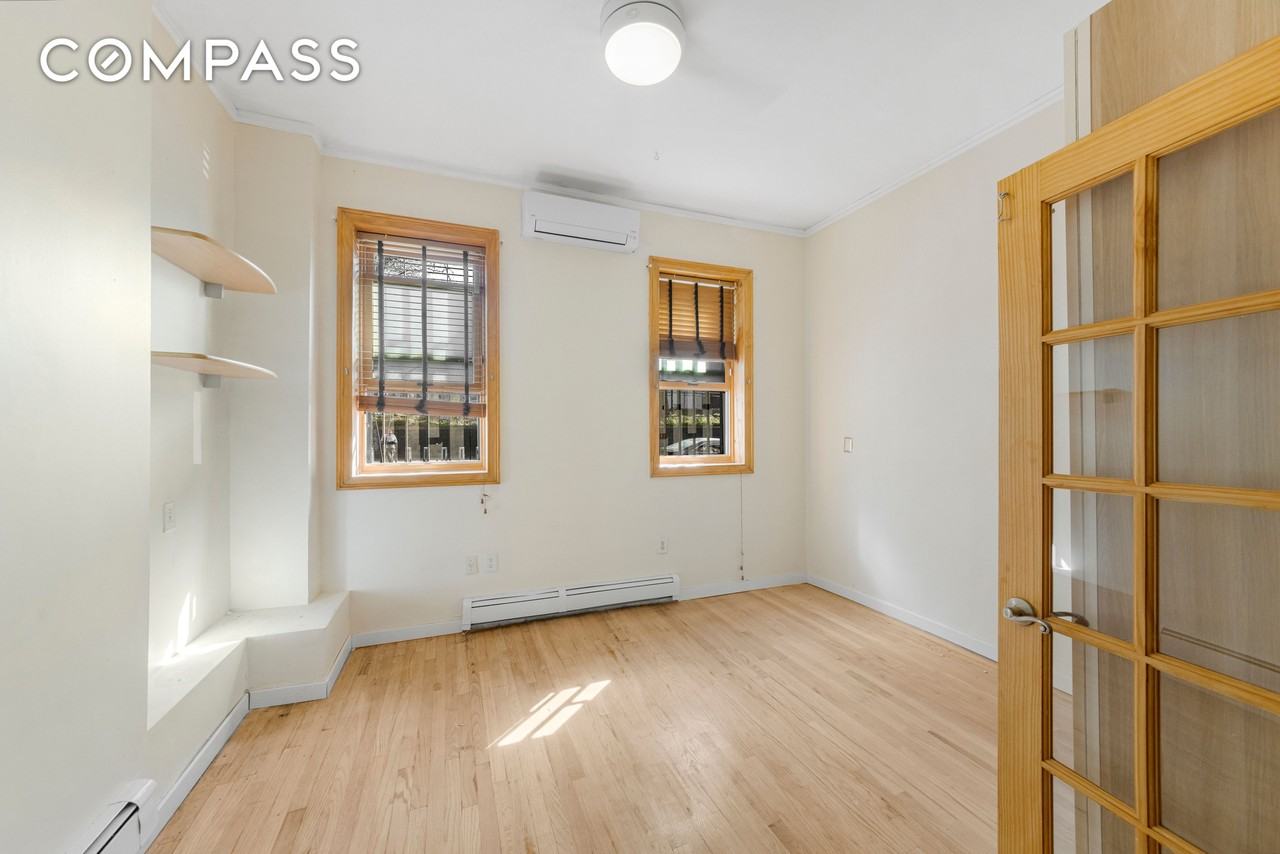 1061 Fulton St #1 - Photo 2 of 5