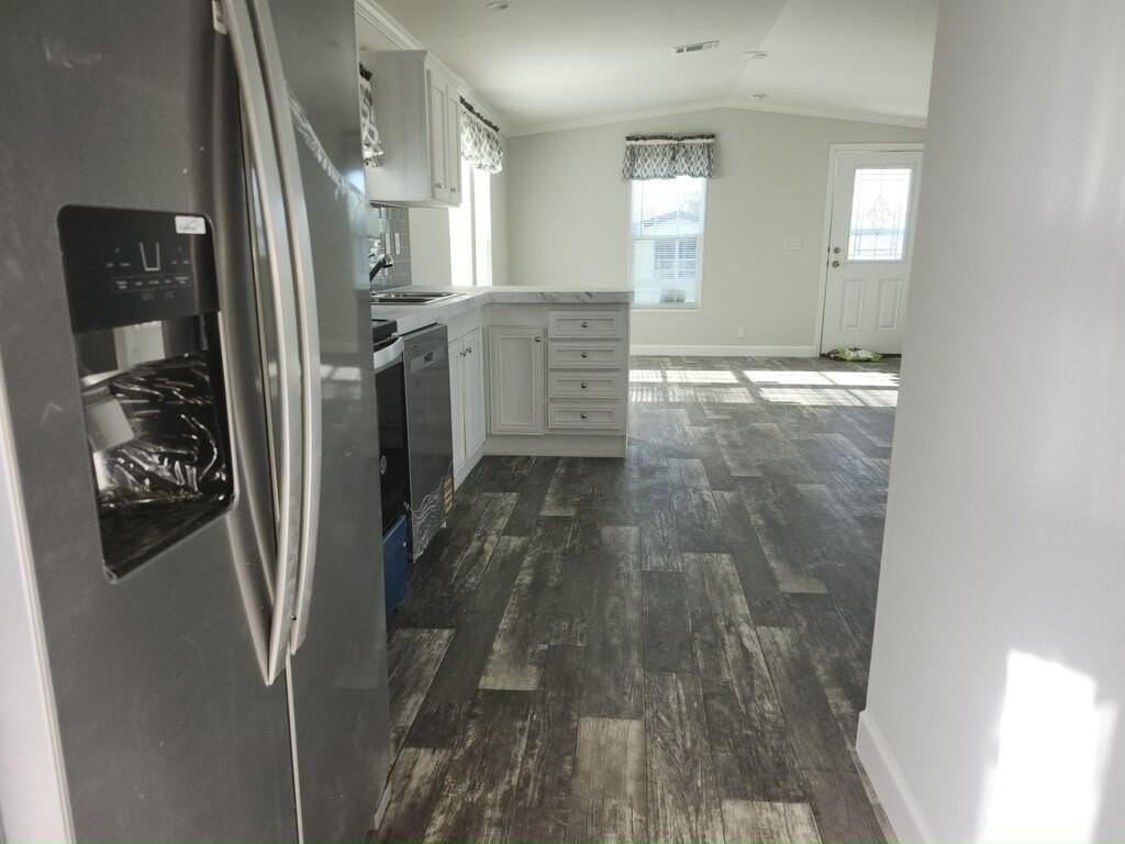 43 Lake Griffin Dr #22 - Photo 6 of 20