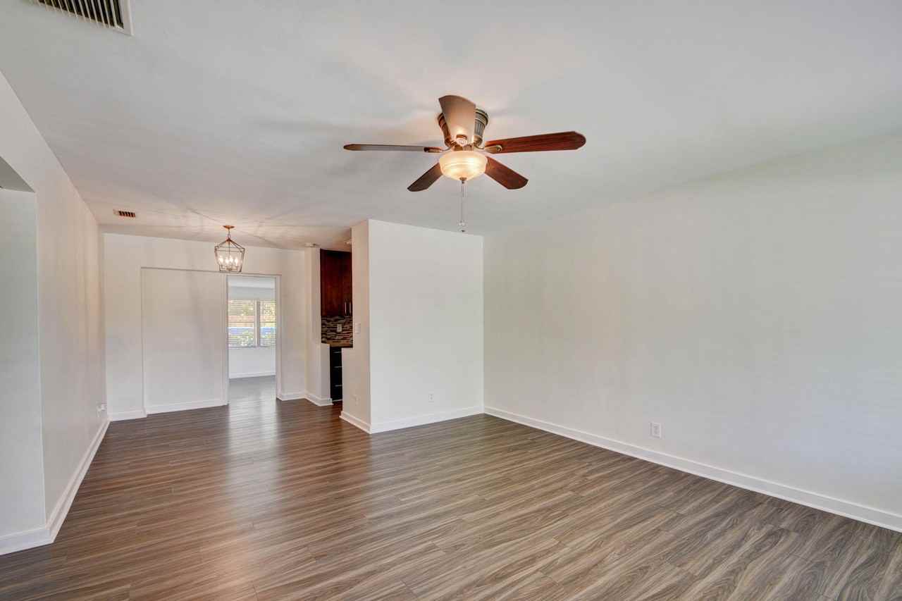 1749 15th Avenue North - Photo 6 of 40