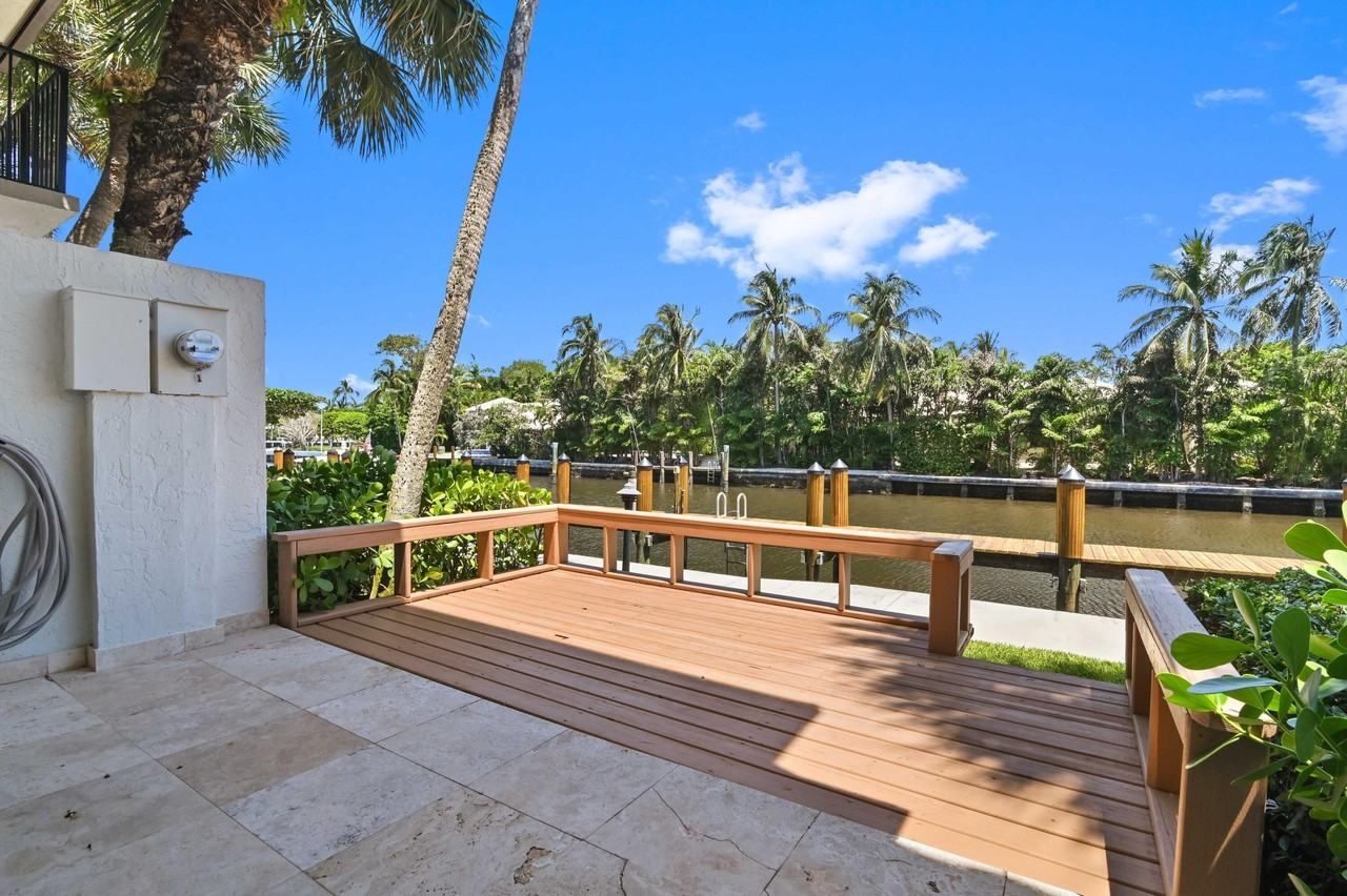 800 800 Andrews 3 Avenue #3 - Photo 2 of 50