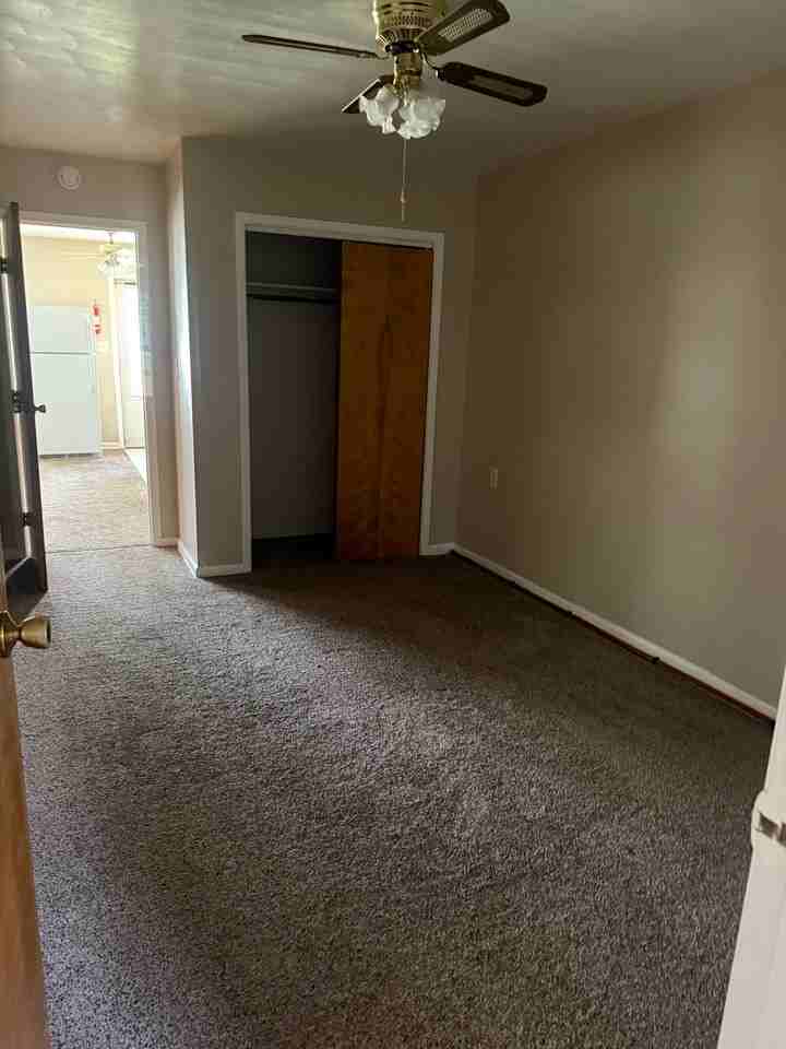 23602 M 40 - Photo 3 of 7