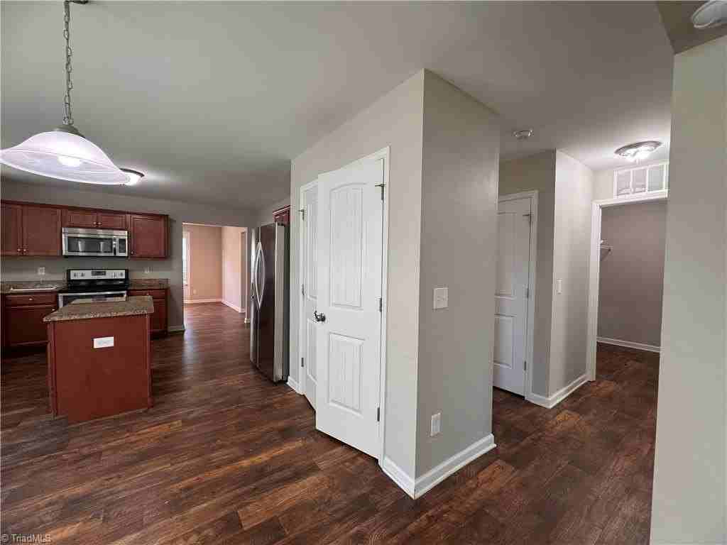 3686 Mcginty Drive - Photo 4 of 47