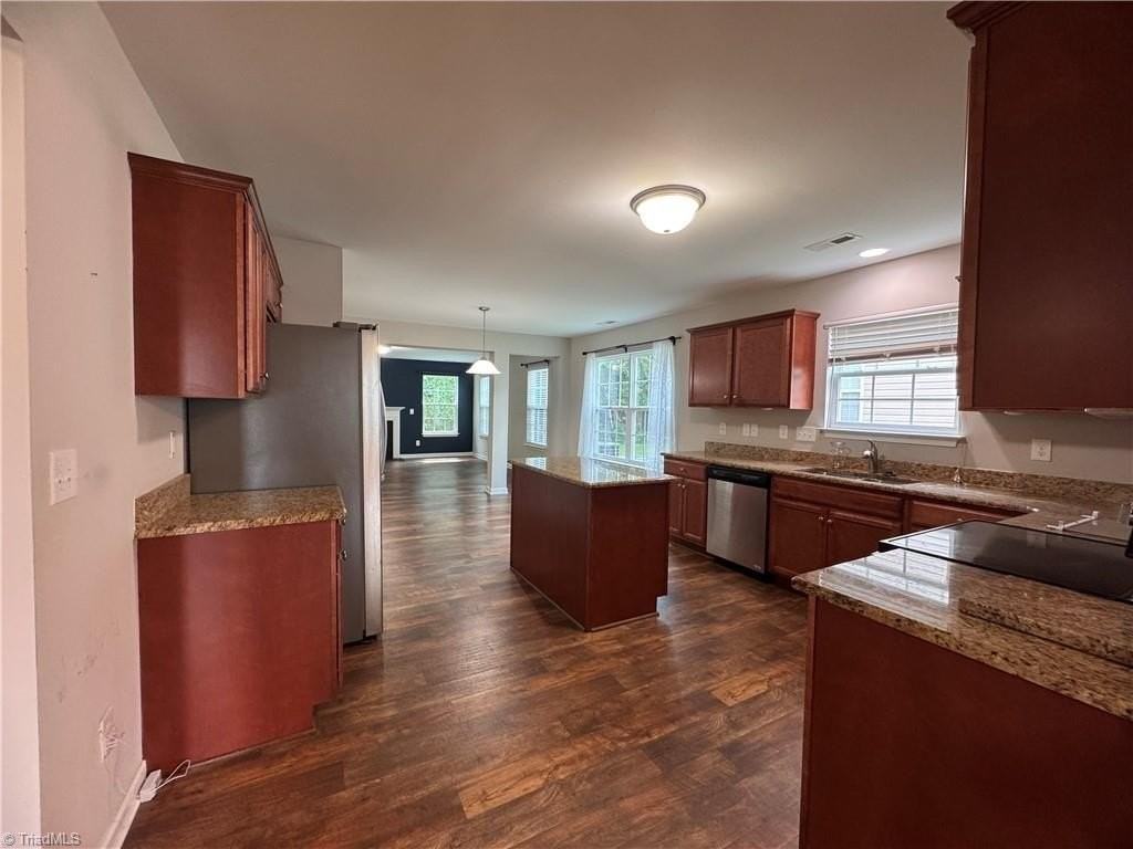 3686 Mcginty Drive - Photo 7 of 47