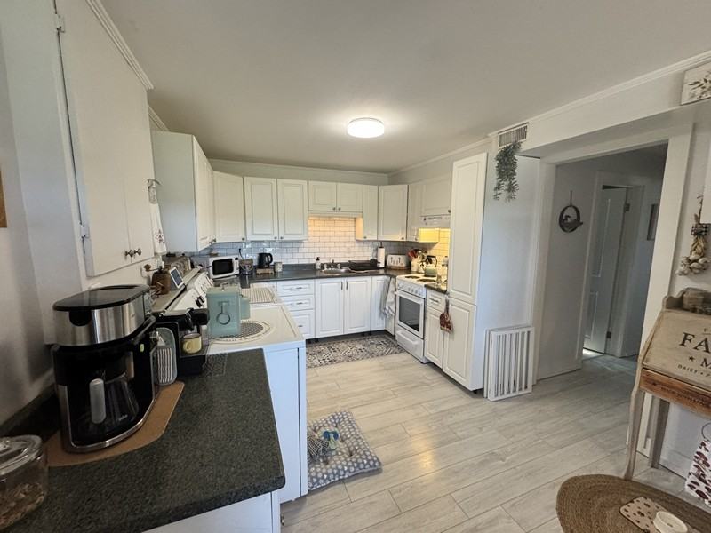 44 Water St. - Photo 3 of 17