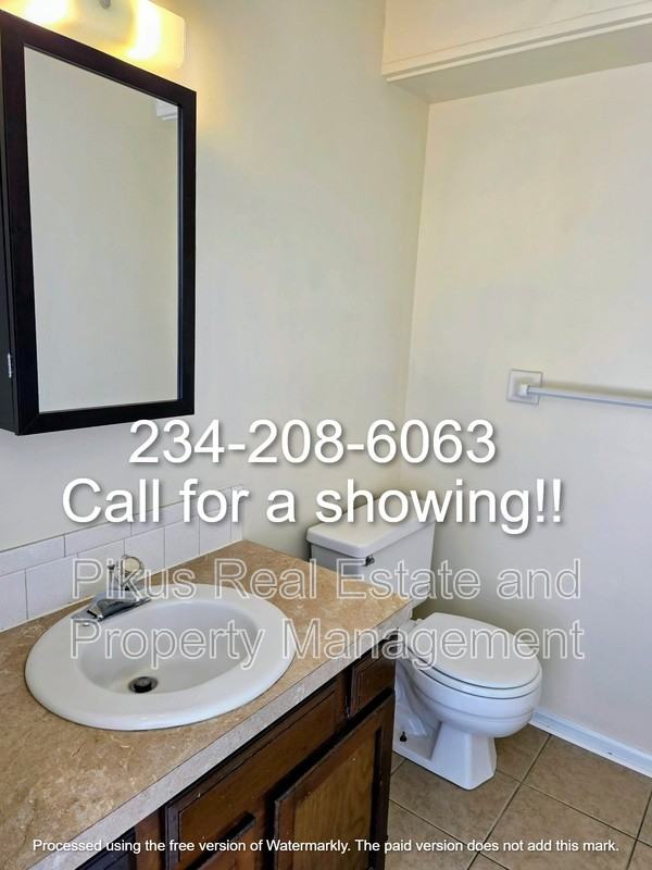 1040 Smith Kramer Street Northeast - Photo 6 of 11