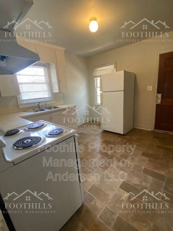 326 W Fredericks St #B - Photo 3 of 7