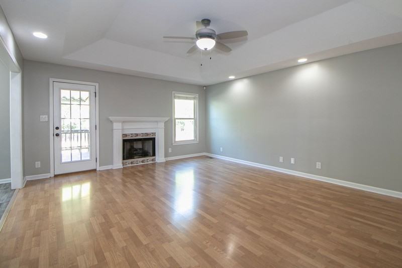 2202 Kim Dr - Photo 4 of 31