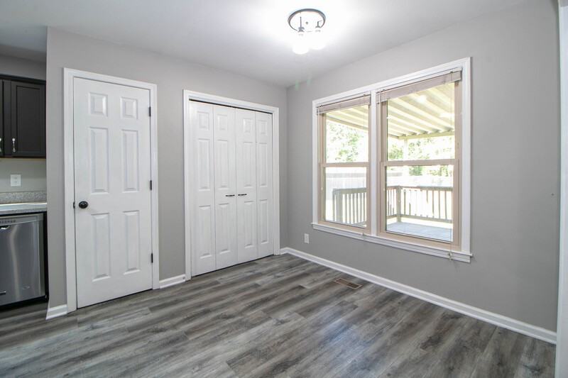 2202 Kim Dr - Photo 5 of 31