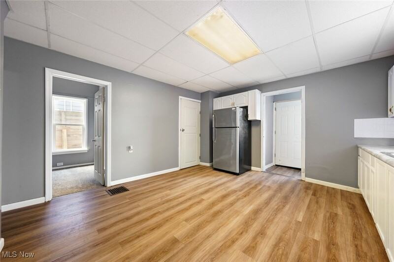 3414 Daisy Avenue #UP - Photo 4 of 34