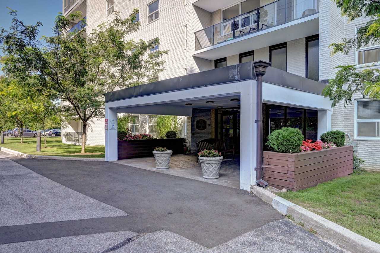 Somerset Place Apartments - Photo 6 of 30