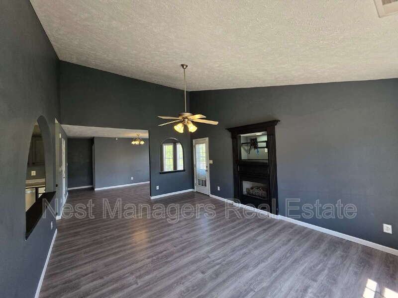 7732 Redwood Ave - Photo 2 of 24