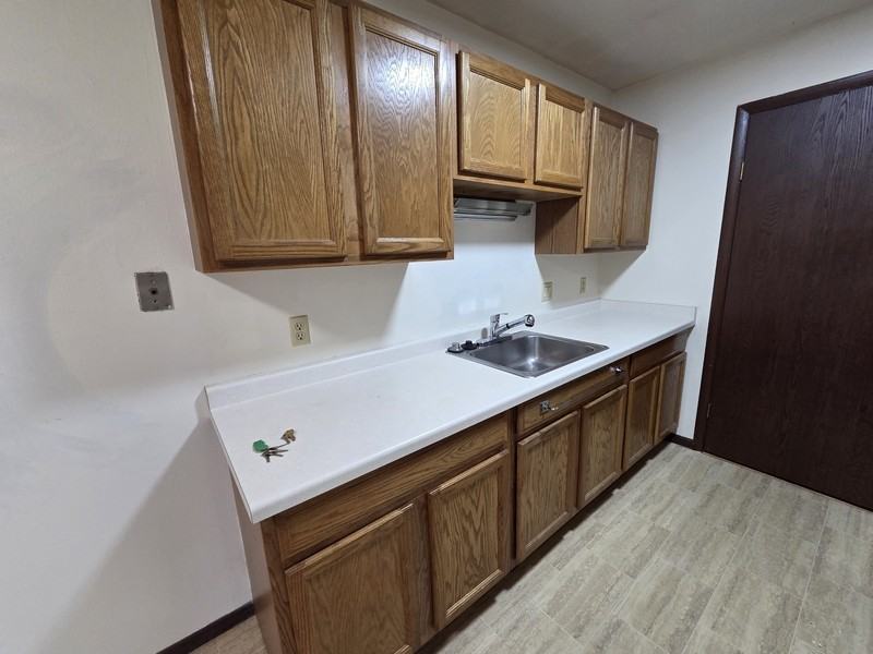 175 S National Ave - Photo 5 of 21