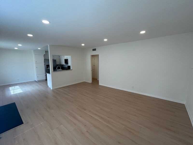 3459 Montrose Ave #F - Photo 2 of 17