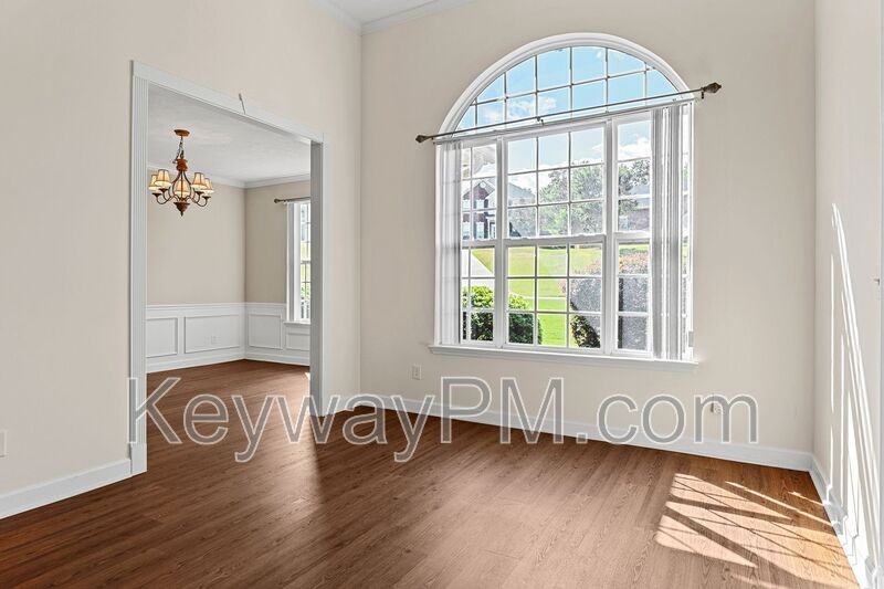 619 Archard Dr - Photo 7 of 43