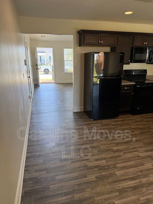 1154 Wanley Way - Photo 4 of 15