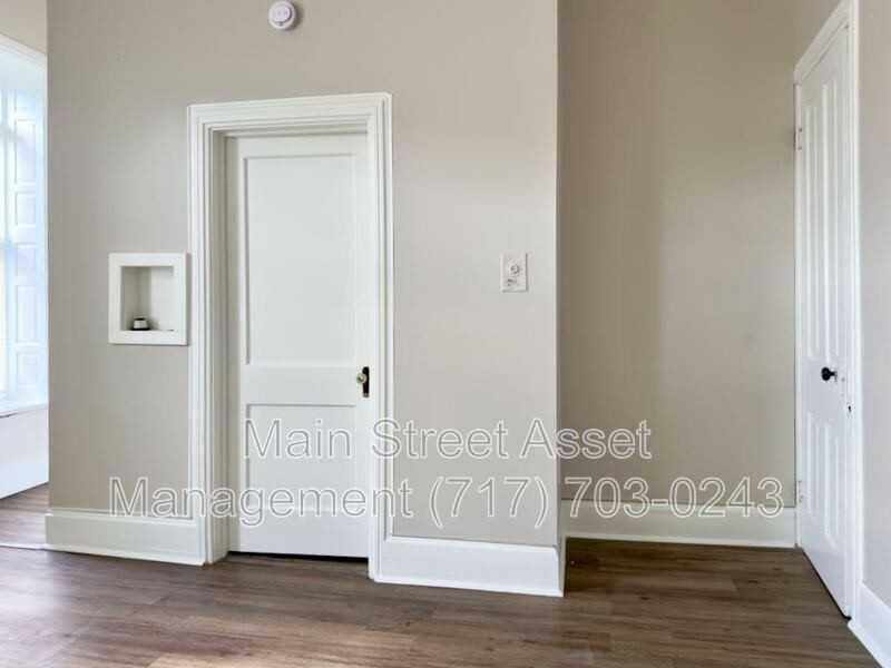 2011 N 3rd St #3 - Photo 6 of 24