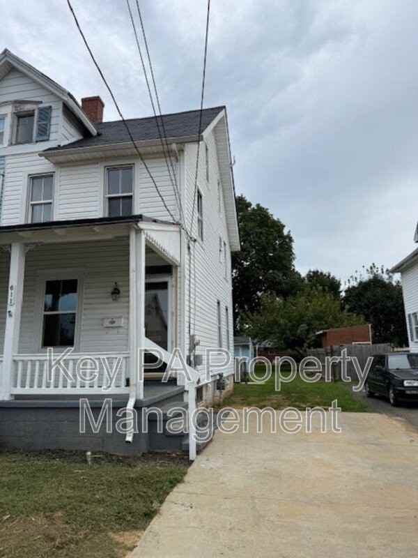 611 Hodgson St - Photo 2 of 18
