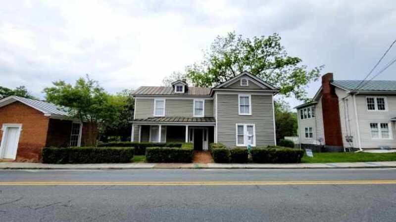 109 Elm Ave - Photo 2 of 18