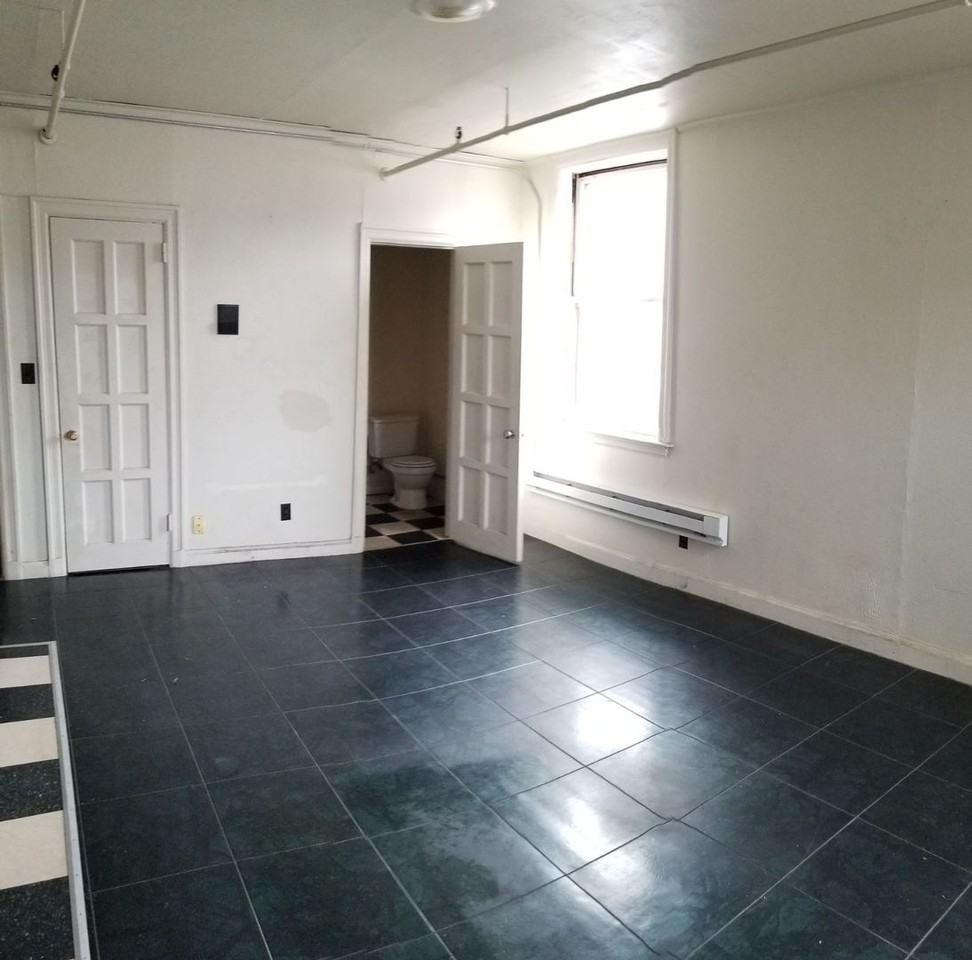 Harris Hotel - Photo 4 of 7