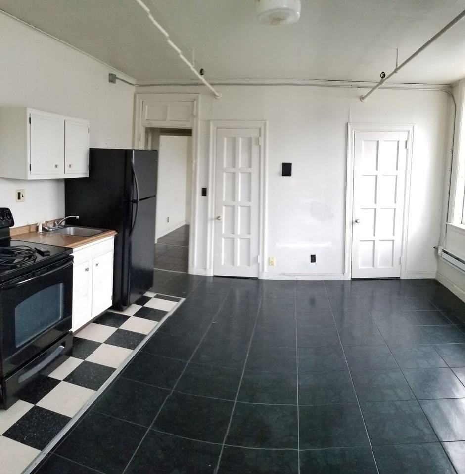 Harris Hotel - Photo 6 of 7