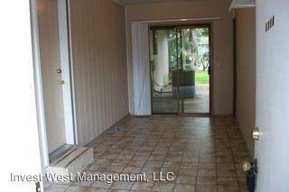 1712-1714 SE 145th COURT - Photo 2 of 12