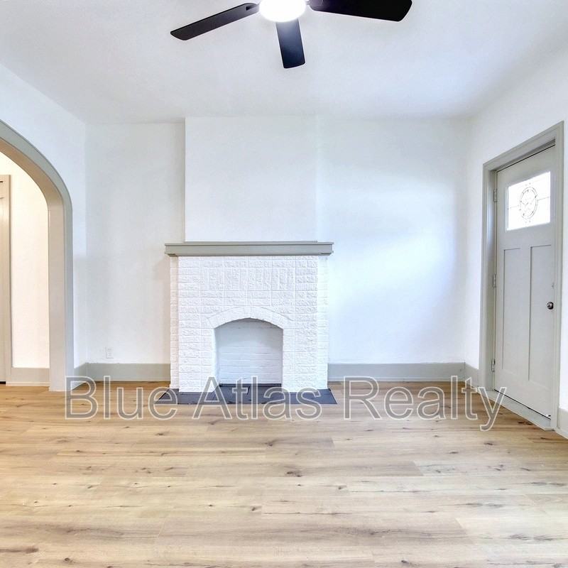 2936 Purington Ave - Photo 2 of 22