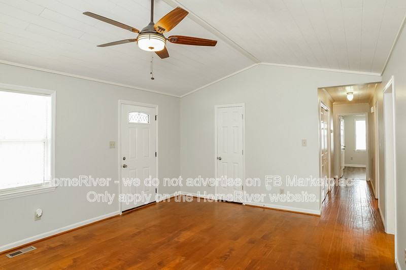108 Browning Dr - Photo 4 of 19