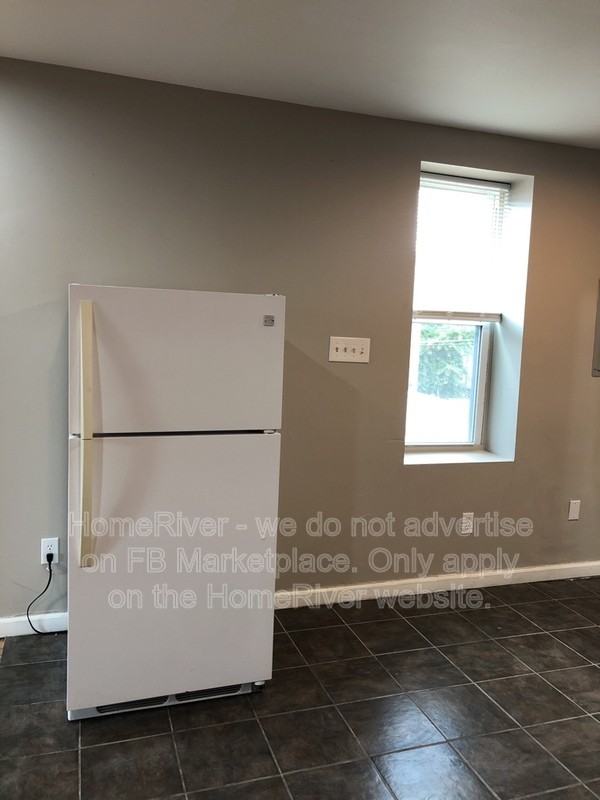 1925 East Ontario Street - Photo 5 of 25