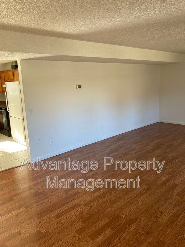 25098 Pleasant Hill Dr - Photo 3 of 18
