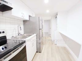 featured image of 20947 20 Avenue #LOWER