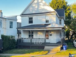 featured image of 210 School St