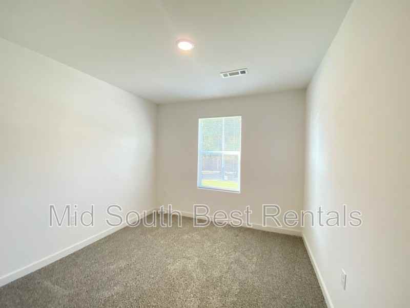 8402 Oxford Valley Dr - Photo 5 of 14