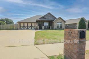 1909 Sandpiper Ave - Photo 1 of 1