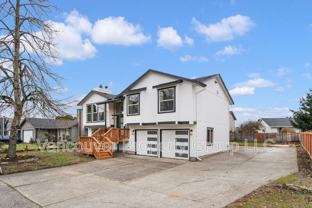 819 Se Olympia Dr - Photo 1 of 1