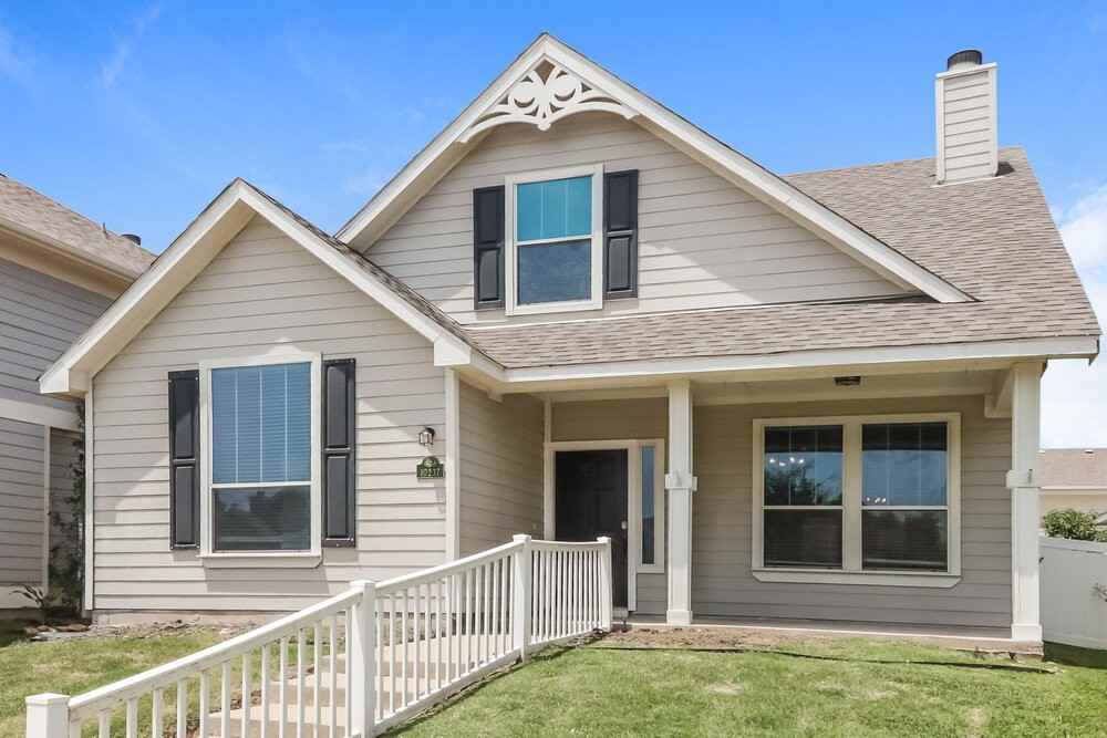 10237 Nantucket Dr - Photo 4 of 17